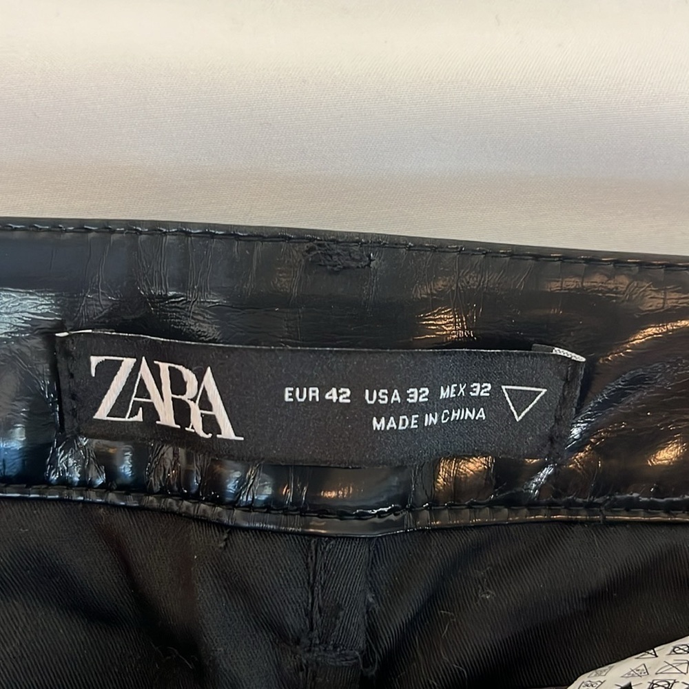 ⭐️ NWOT - Zara black pleather pants- size 32 - Picture 7 of 7